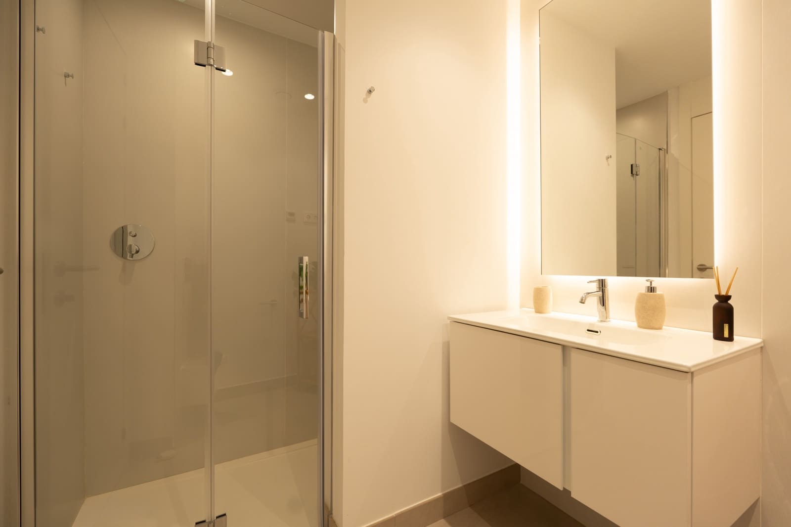 4 Zimmer Penthouse zu verkaufen in Benalmadena Costa mit Pool Garage - 2.195.000 € (Ref: 9701477)