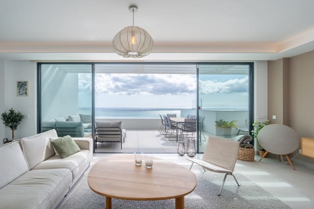 4 soverom Penthouse til salgs i Benalmadena Costa, Benalmádena med svømmebasseng garasje - € 2 195 000 (Ref: 9701477)