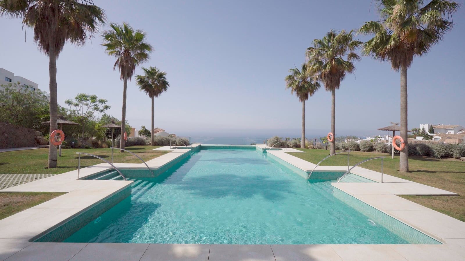 4 Zimmer Penthouse zu verkaufen in Benalmadena Costa mit Pool Garage - 2.195.000 € (Ref: 9701477)