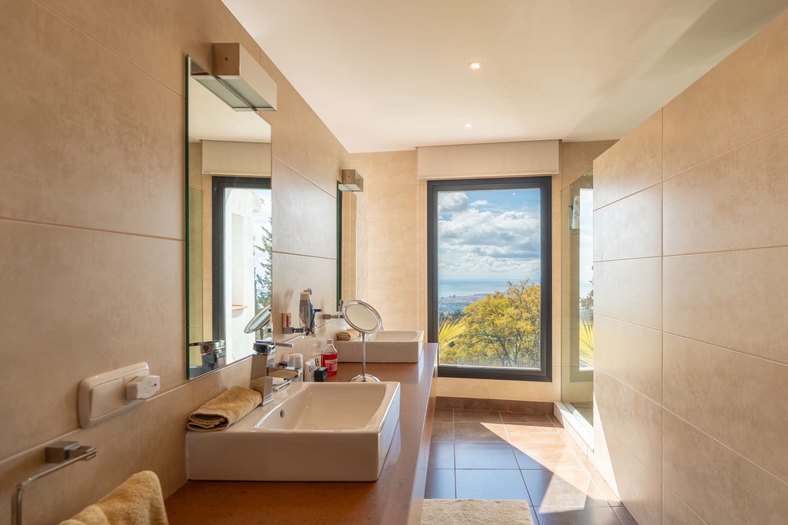 4 soverom Villa til salgs i Mijas med svømmebasseng garasje - € 2 500 000 (Ref: 9707501)