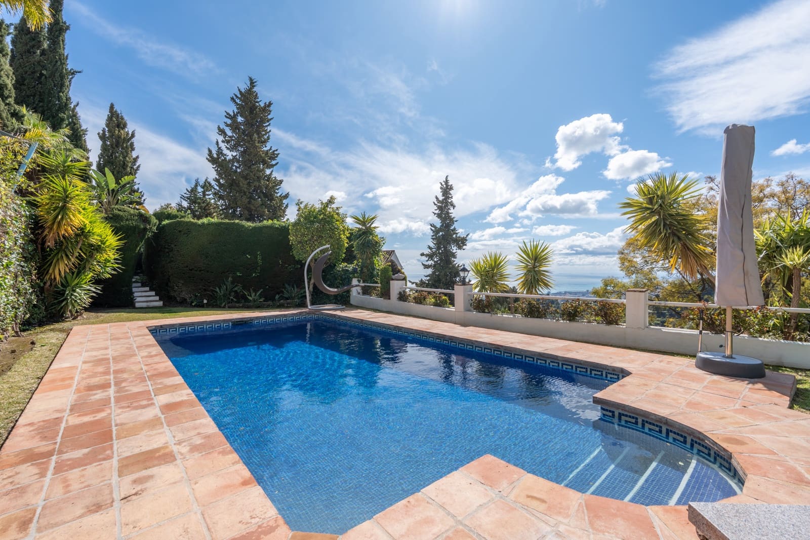 4 sypialnia Willa na sprzedaż w Mijas z basenem garażem - 2 500 000 € (Ref: 9707501)