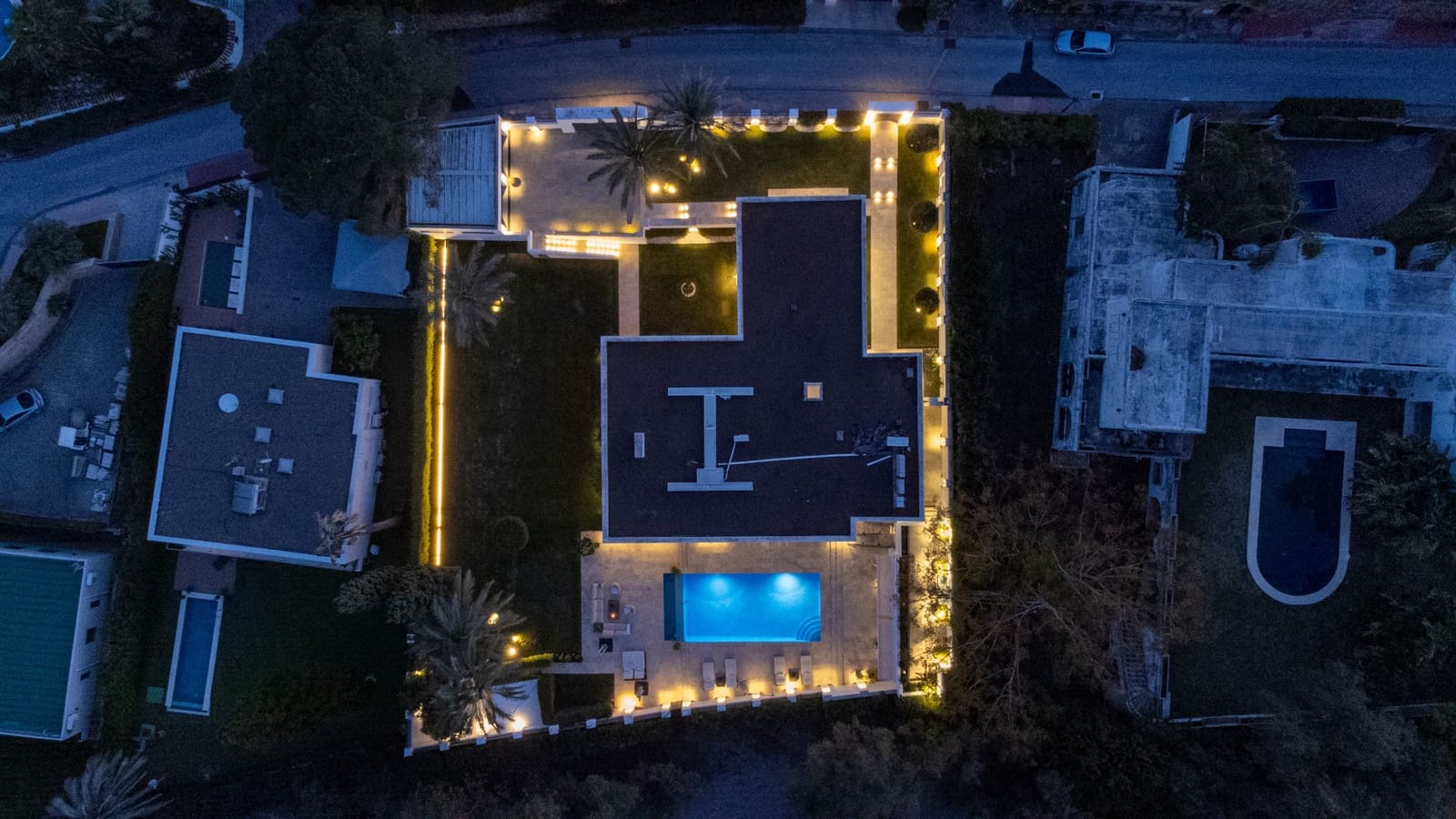 5 makuuhuone Huvila myytävänä paikassa Marbella mukana uima-altaan 
autotalli - 5 695 000 € (Ref: 9788329)