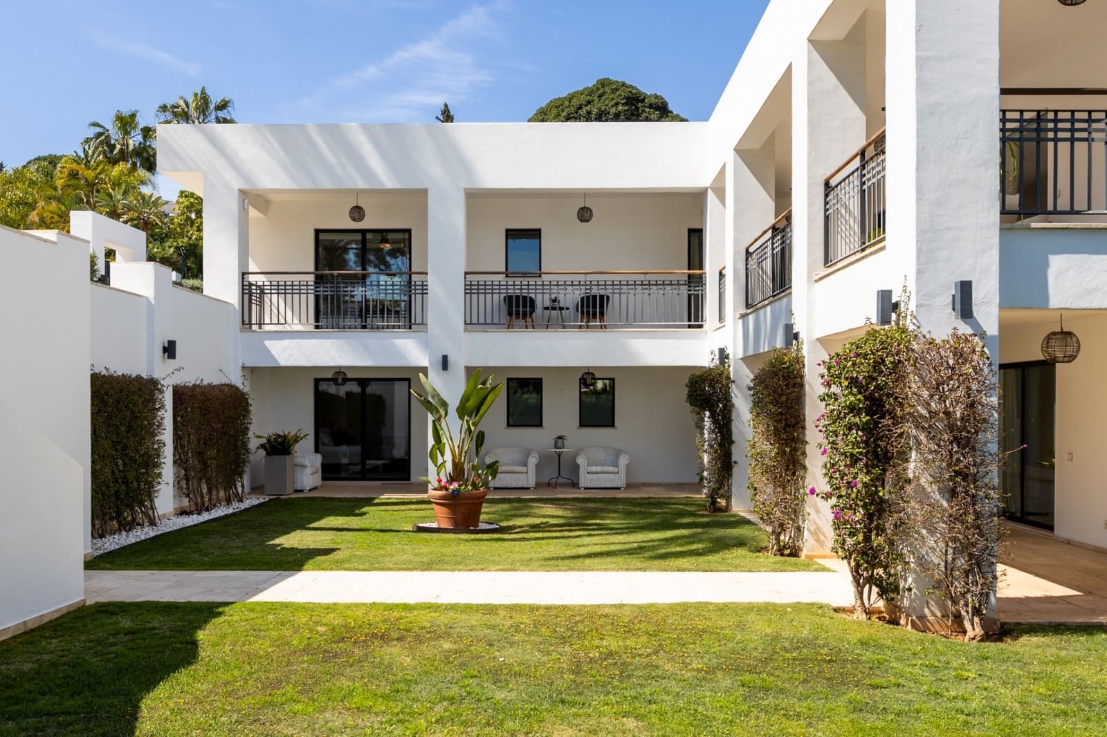 5 makuuhuone Huvila myytävänä paikassa Marbella mukana uima-altaan 
autotalli - 5 695 000 € (Ref: 9788329)