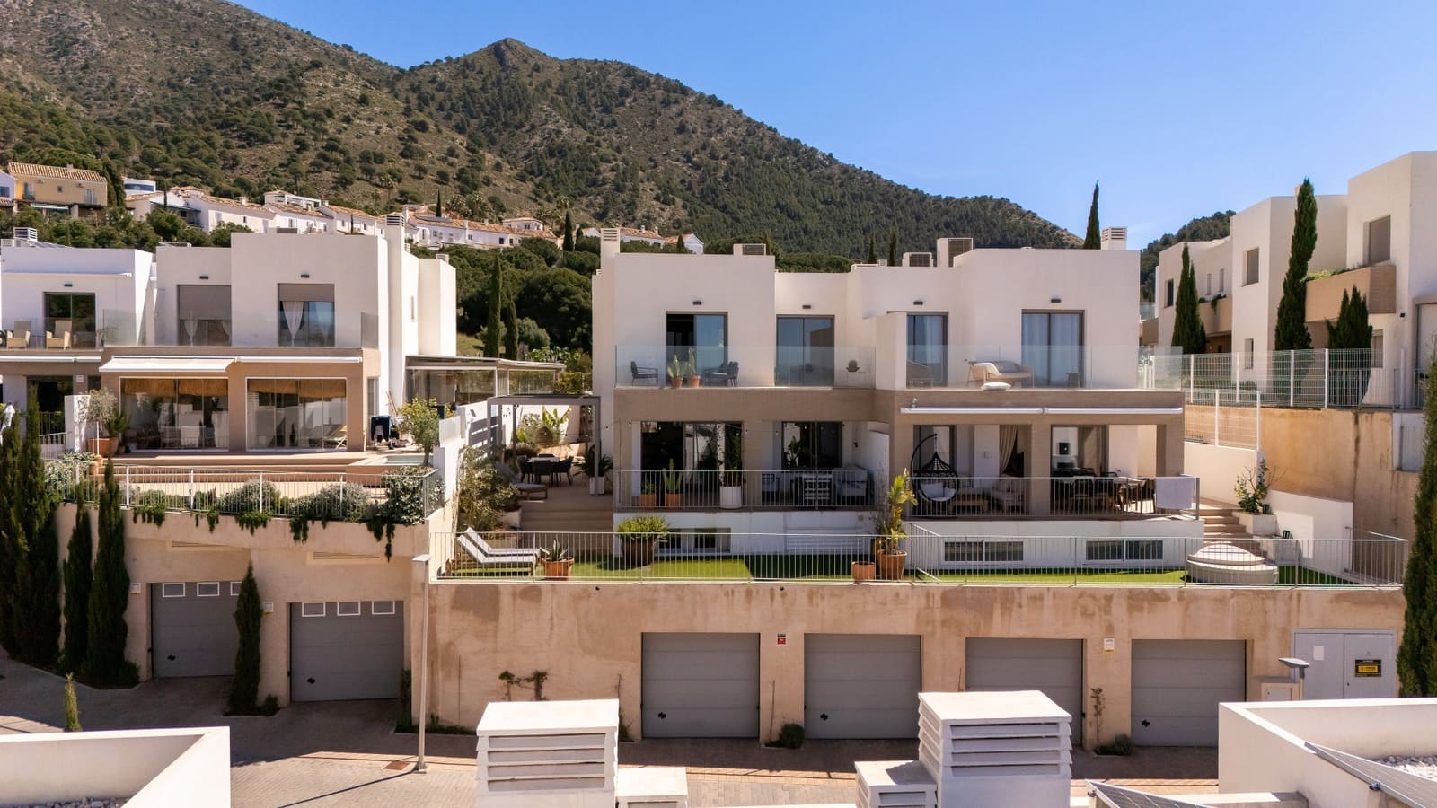 4 chambre Maison de Ville à vendre à Mijas avec piscine garage - 949 000 € (Ref: 9801295)