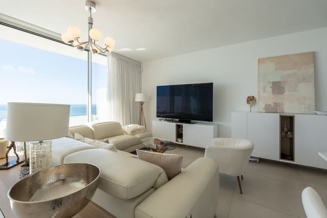 Ático de 3 habitaciones en Benalmádena pueblo, Benalmádena en venta con piscina garaje - 1.349.000 € (Ref: 9818012)