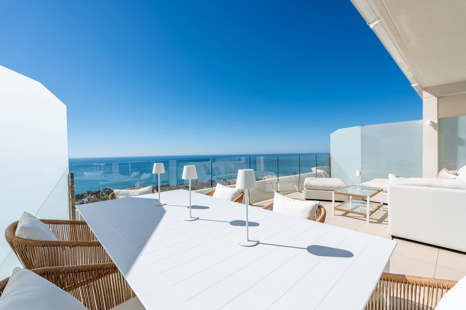 Ático de 3 habitaciones en Benalmádena en venta con piscina garaje - 1.349.000 € (Ref: 9818012)