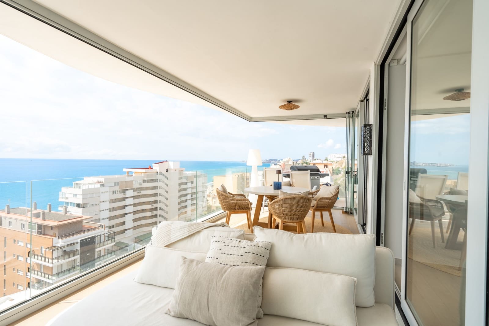 2 sypialnia Apartament na sprzedaż w Fuengirola z basenem garażem - 835 000 € (Ref: 9829002)