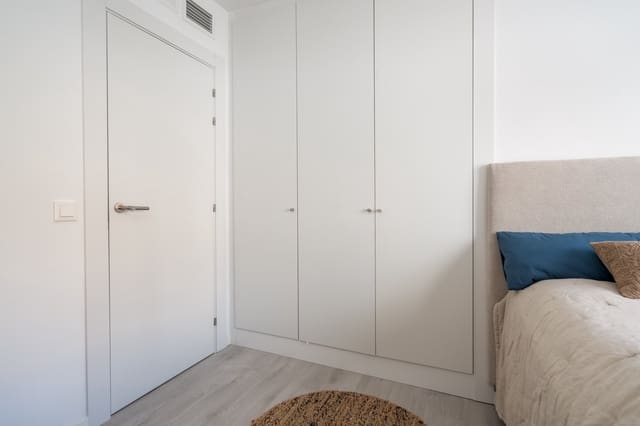 3 makuuhuone Huoneisto myytävänä paikassa Torreblanca, Fuengirola mukana uima-altaan 
autotalli - 525 000 € (Ref: 9846153)