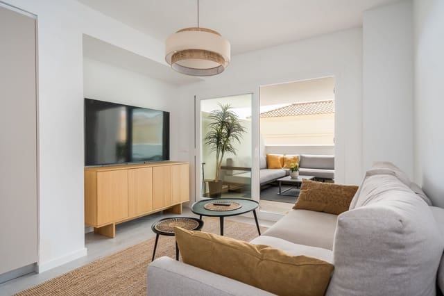 3 makuuhuone Huoneisto myytävänä paikassa Torreblanca, Fuengirola mukana uima-altaan 
autotalli - 525 000 € (Ref: 9846153)