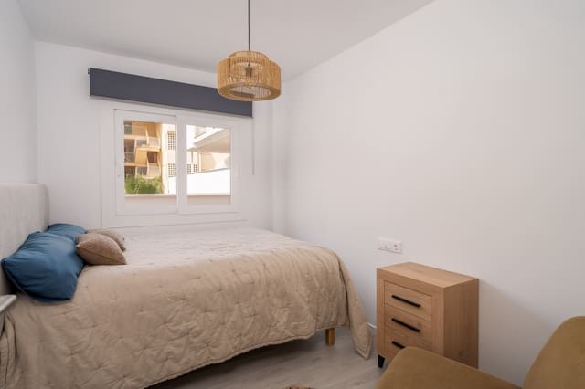 3 makuuhuone Huoneisto myytävänä paikassa Torreblanca, Fuengirola mukana uima-altaan 
autotalli - 525 000 € (Ref: 9846153)
