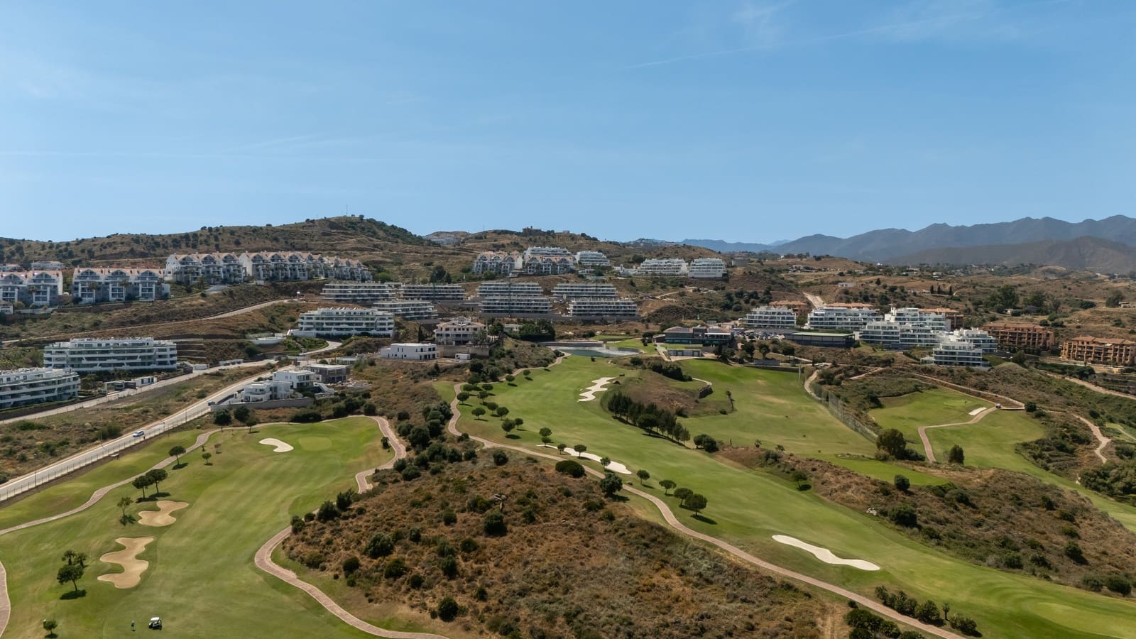 1 bedroom Apartment for sale in La Cala de Mijas with pool garage - € 330,000 (Ref: 9880795)