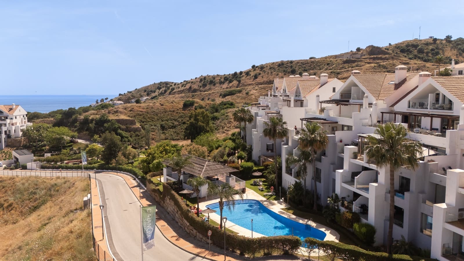 1 bedroom Apartment for sale in La Cala de Mijas with pool garage - € 330,000 (Ref: 9880795)