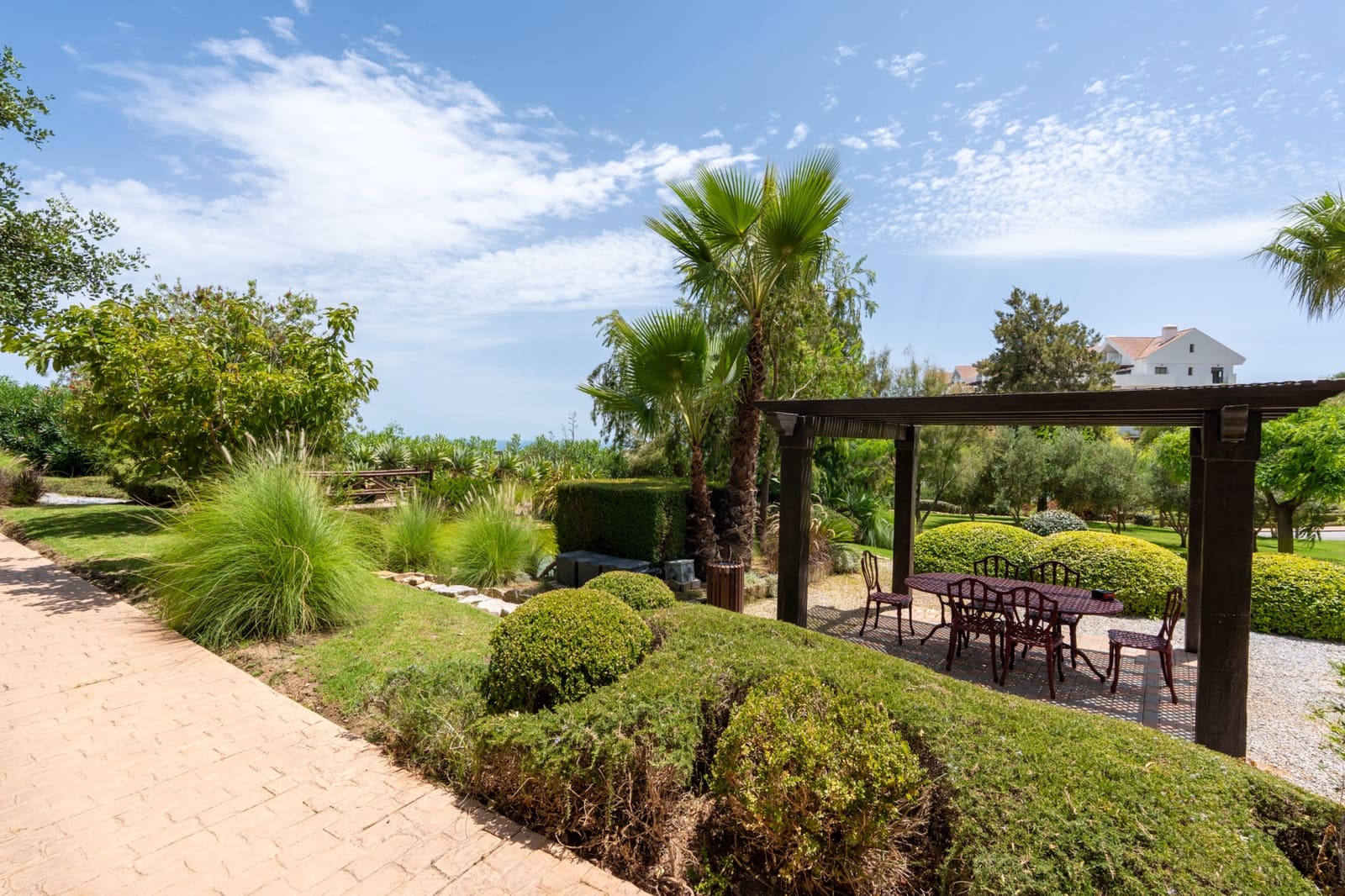 1 bedroom Apartment for sale in La Cala de Mijas with pool garage - € 330,000 (Ref: 9880795)