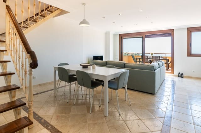 3 bedroom Penthouse for sale in Torrequebrada, Benalmádena with pool garage - € 750,000 (Ref: 9894142)