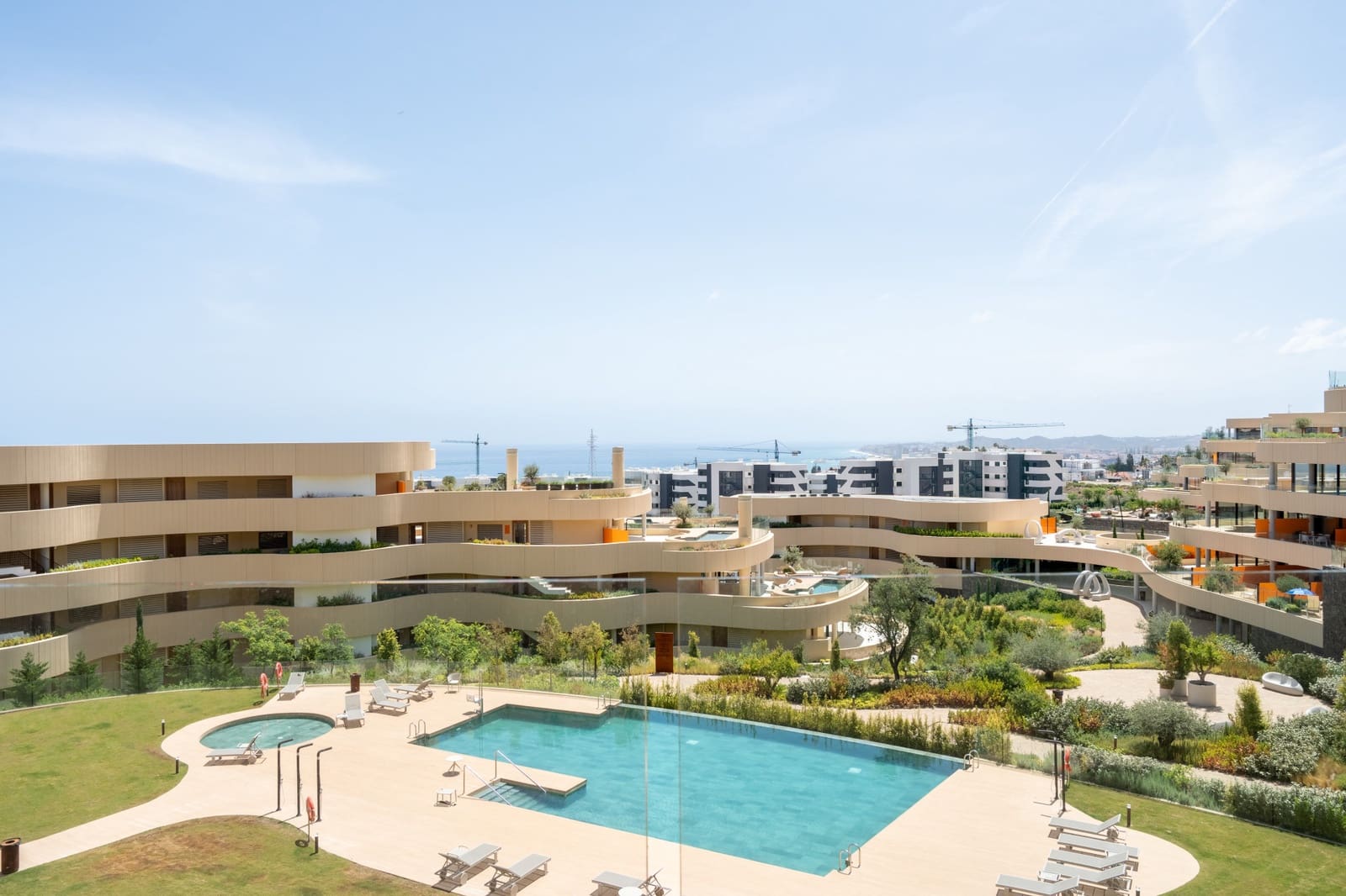 3 sovrum Lägenhet till salu i Fuengirola med pool garage - 1 050 000 € (Ref: 9907004)
