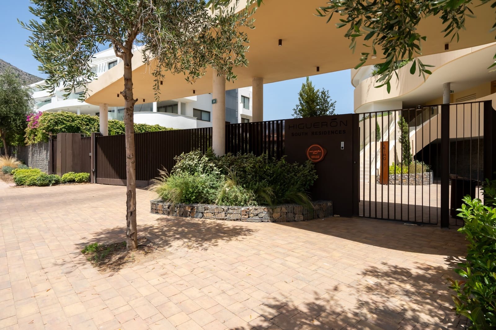 3 sovrum Lägenhet till salu i Fuengirola med pool garage - 1 050 000 € (Ref: 9907004)