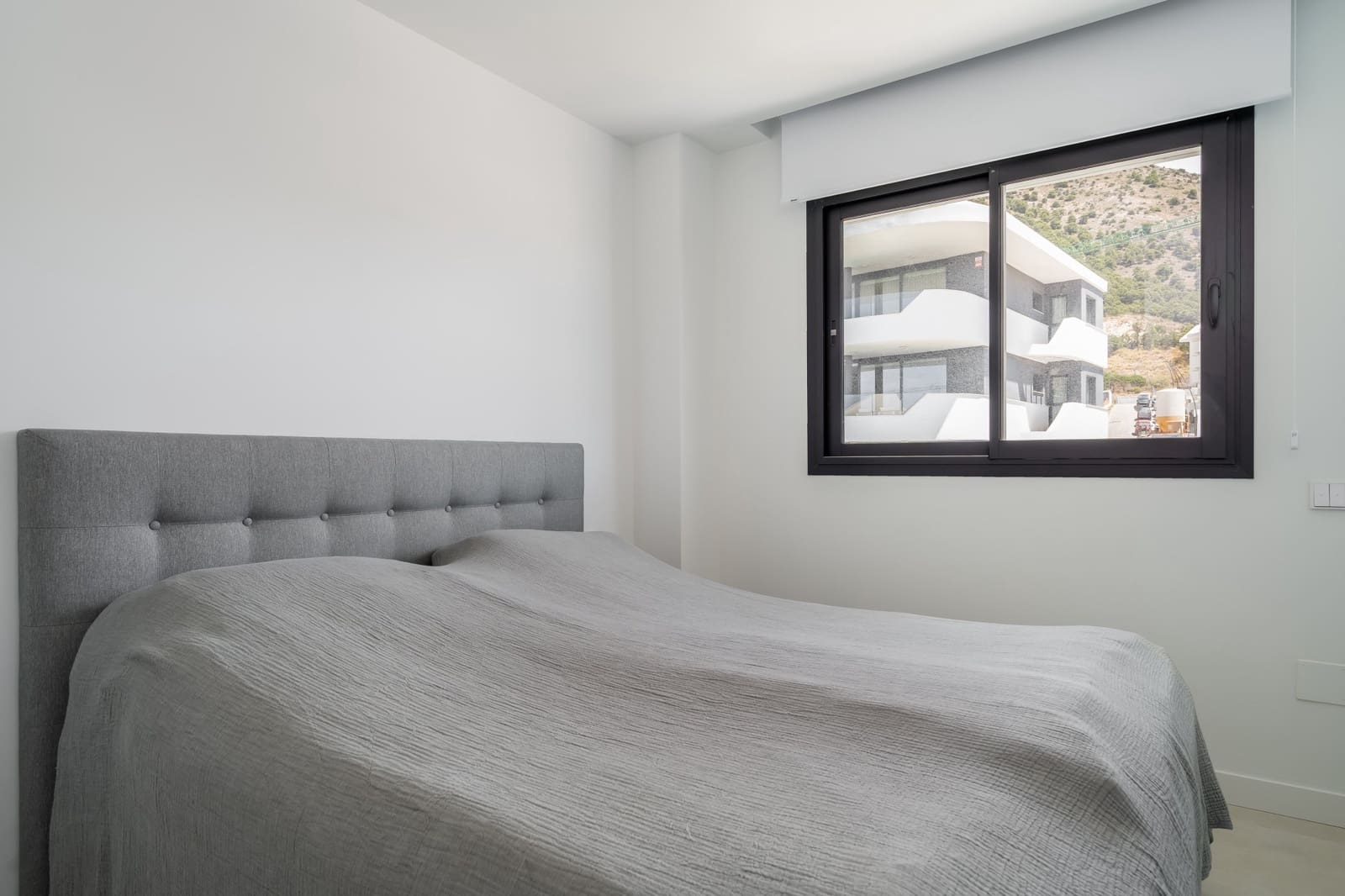 3 bedroom Apartment for sale in Fuengirola with pool garage - € 895,000 (Ref: 9973052)