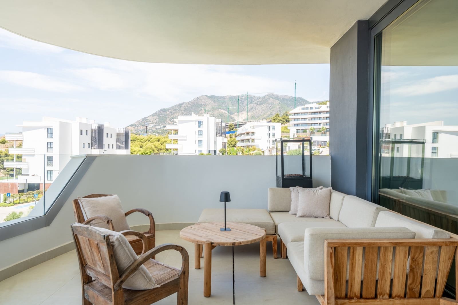 3 bedroom Apartment for sale in Fuengirola with pool garage - € 895,000 (Ref: 9973052)