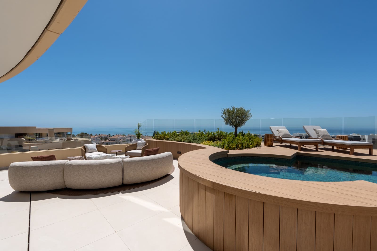 3 slaapkamer Appartement te koop in Fuengirola met zwembad garage - € 2.495.000 (Ref: 9977037)