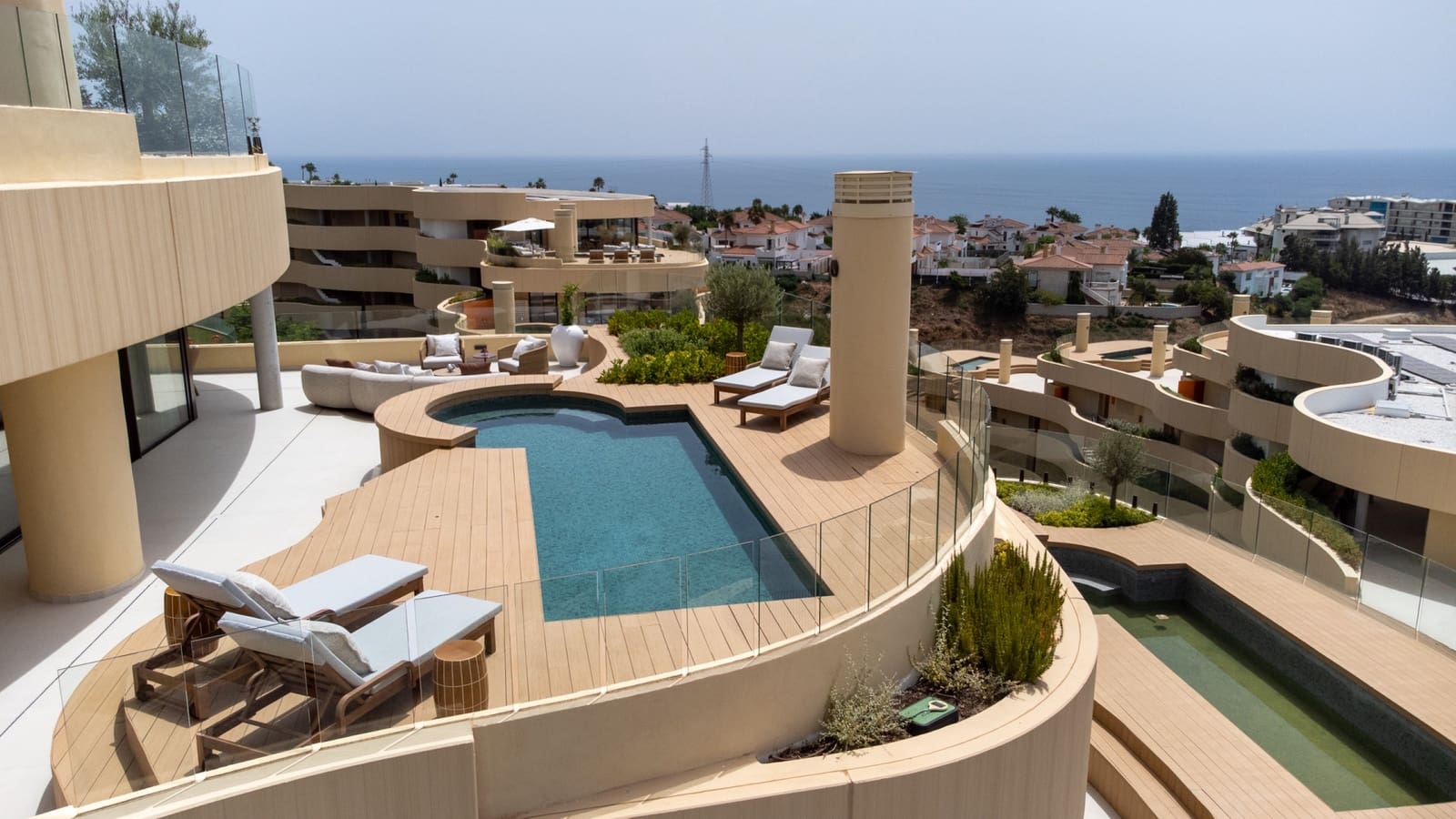 3 slaapkamer Appartement te koop in Fuengirola met zwembad garage - € 2.495.000 (Ref: 9977037)