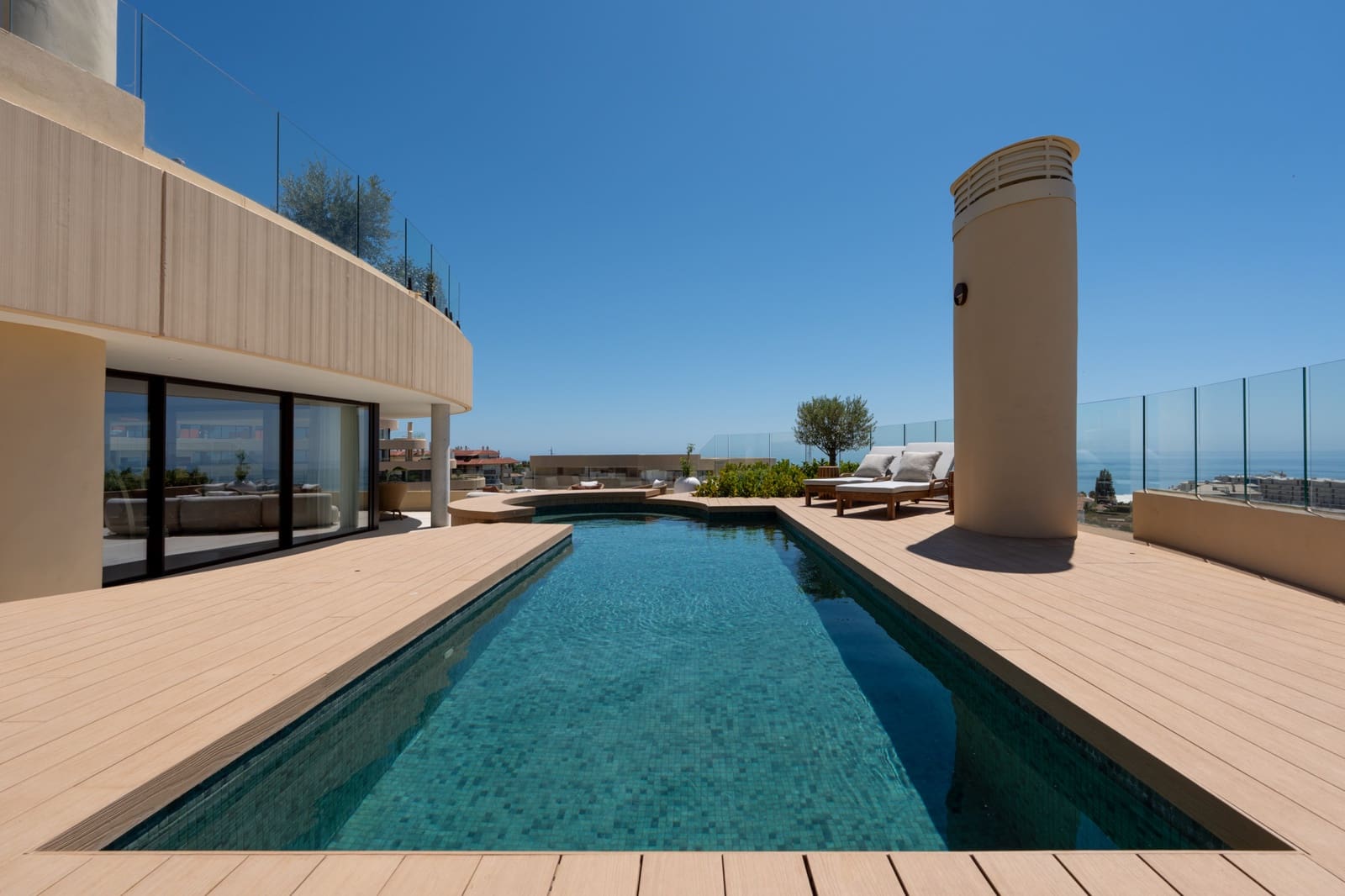 3 slaapkamer Appartement te koop in Fuengirola met zwembad garage - € 2.495.000 (Ref: 9977037)