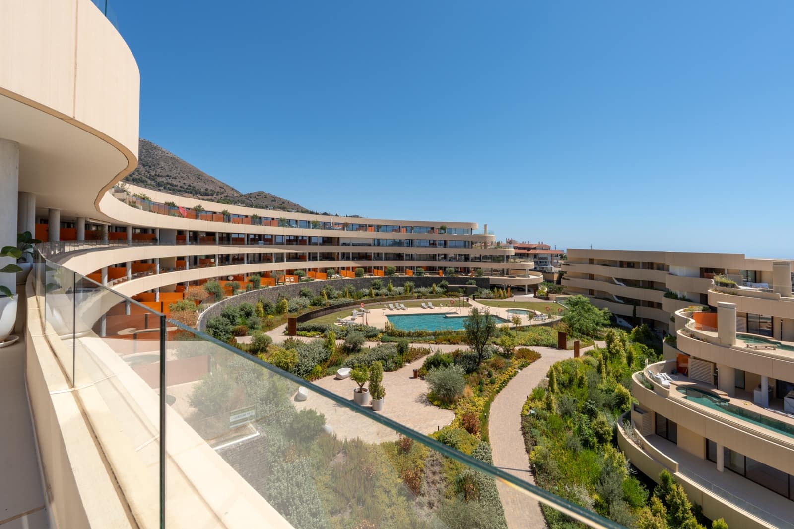 3 slaapkamer Appartement te koop in Fuengirola met zwembad garage - € 2.495.000 (Ref: 9977037)