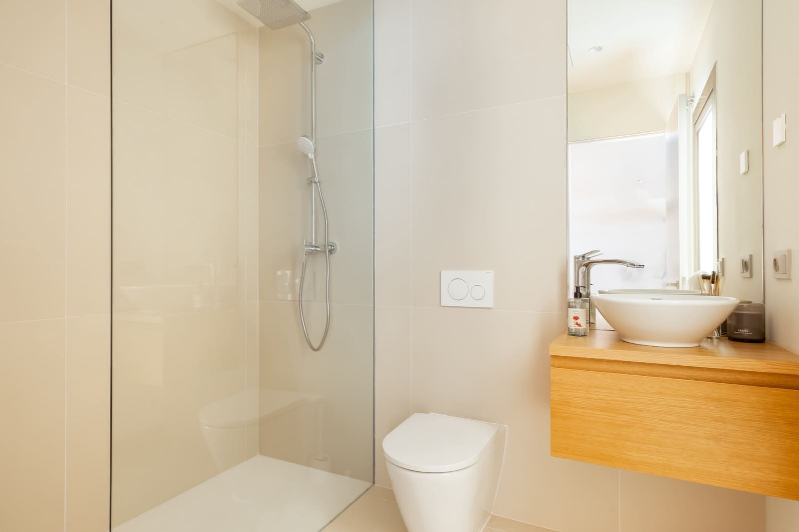 3 bedroom Apartment for sale in Fuengirola with pool garage - € 2,495,000 (Ref: 9977037)