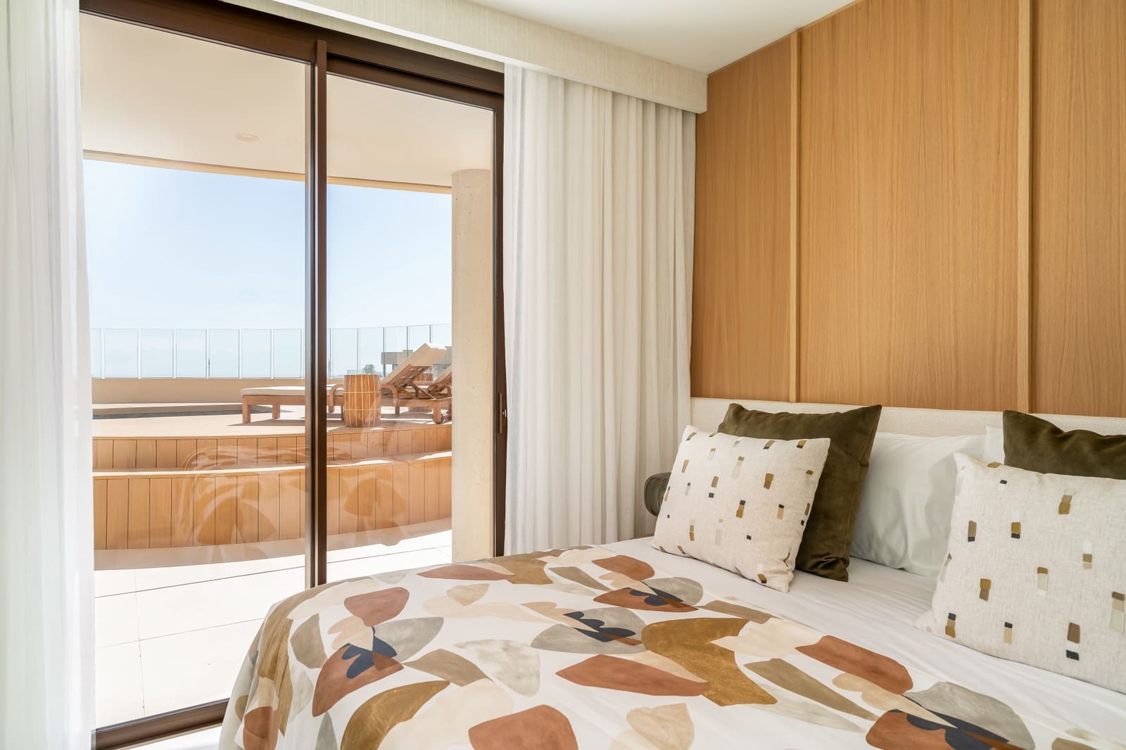 3 bedroom Apartment for sale in Fuengirola with pool garage - € 2,495,000 (Ref: 9977037)