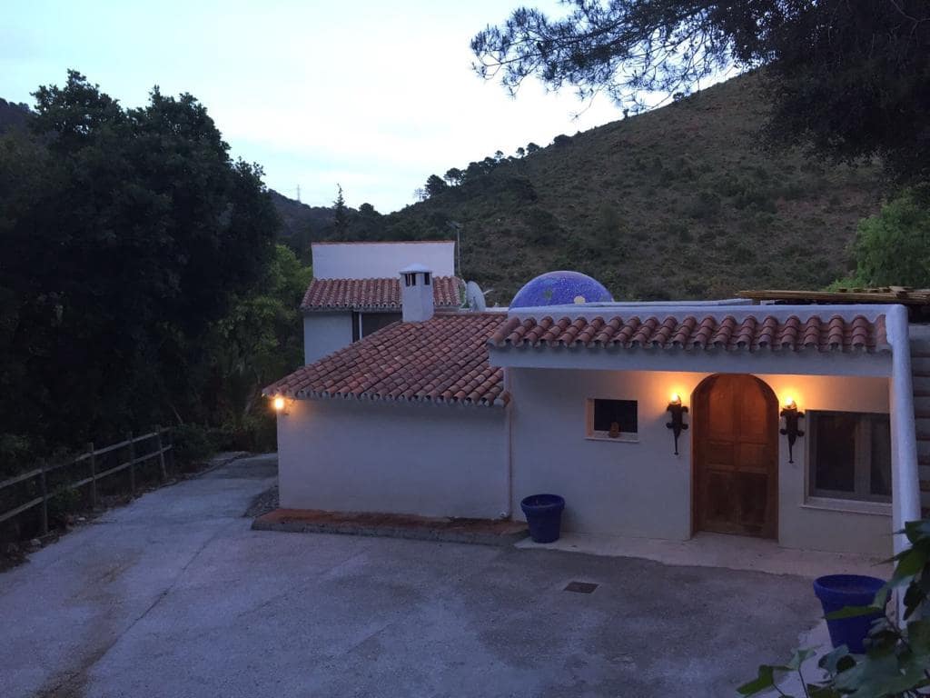 4 bedroom Finca/Country House for holiday rental in Ojen with pool garage - € 2,250 (Ref: 7568805)