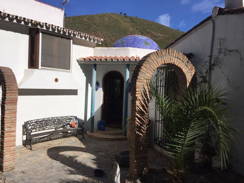 4 bedroom Finca/Country House for holiday rental in Ojen with pool garage - € 2,250 (Ref: 7568805)
