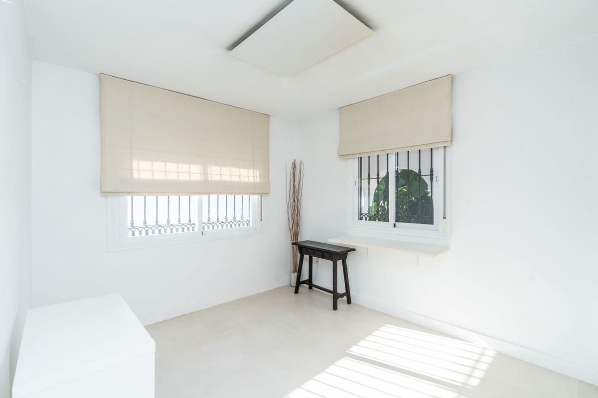 Chalet de 3 habitaciones en Costabella en venta con piscina - 1.325.000 € (Ref: 10022529)