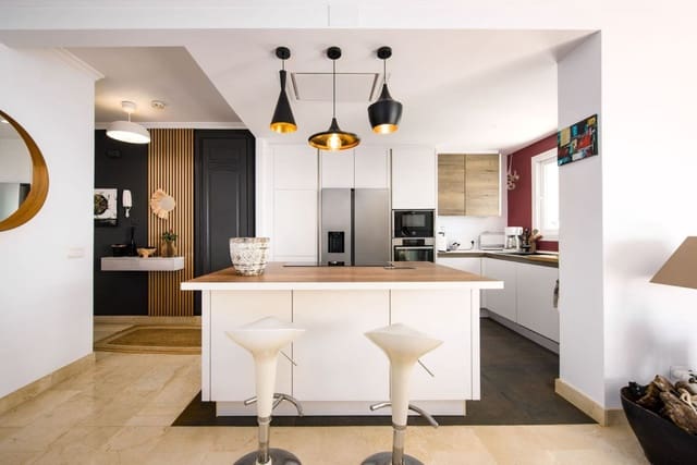 2 slaapkamer Penthouse te koop in Calahonda, Mijas met zwembad - € 575.000 (Ref: 10030627)