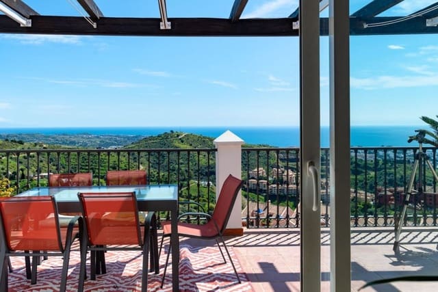 2 slaapkamer Penthouse te koop in Calahonda, Mijas met zwembad - € 575.000 (Ref: 10030627)