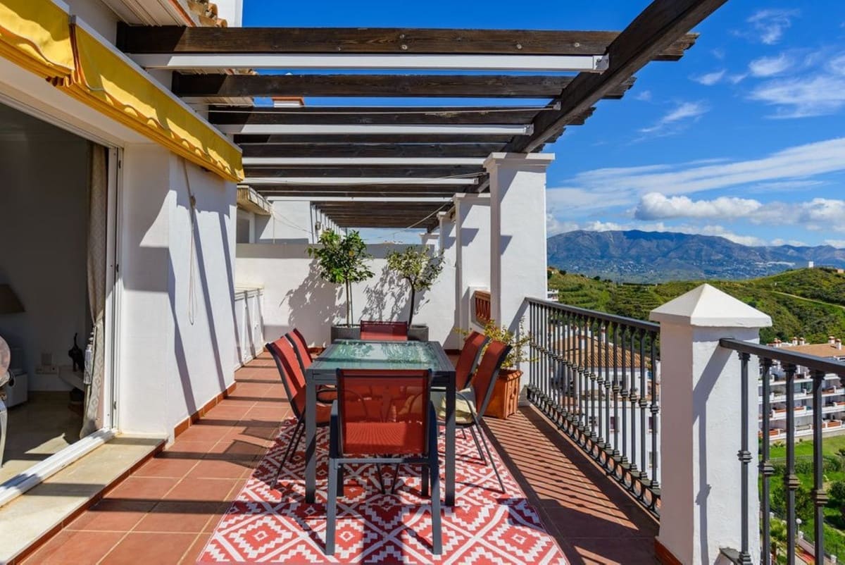 2 slaapkamer Penthouse te koop in Calahonda met zwembad - € 575.000 (Ref: 10030627)