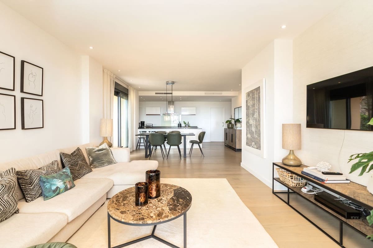 3 quarto Apartamento para venda em Benahavis com piscina - 675 000 € (Ref: 10034027)