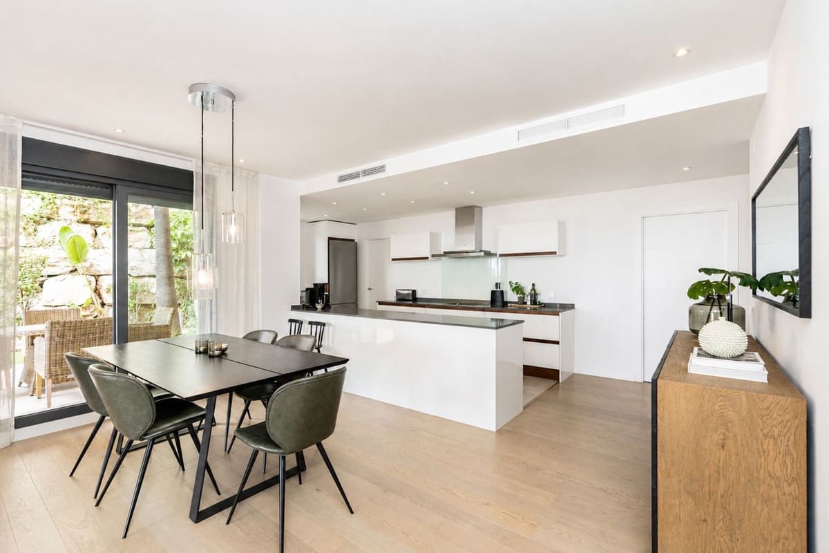 3 quarto Apartamento para venda em Benahavis com piscina - 675 000 € (Ref: 10034027)