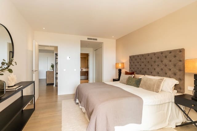 Apartamento de 3 habitaciones en El Paraíso, Benahavís en venta con piscina - 675.000 € (Ref: 10034027)