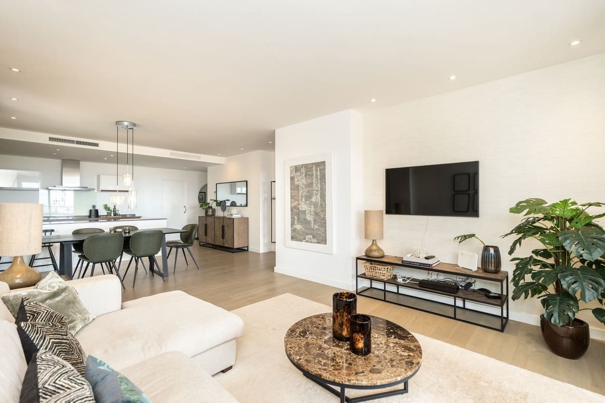 3 quarto Apartamento para venda em Benahavis com piscina - 675 000 € (Ref: 10034027)