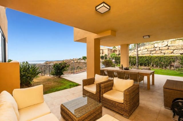 Apartamento de 3 habitaciones en El Paraíso, Benahavís en venta con piscina - 675.000 € (Ref: 10034027)