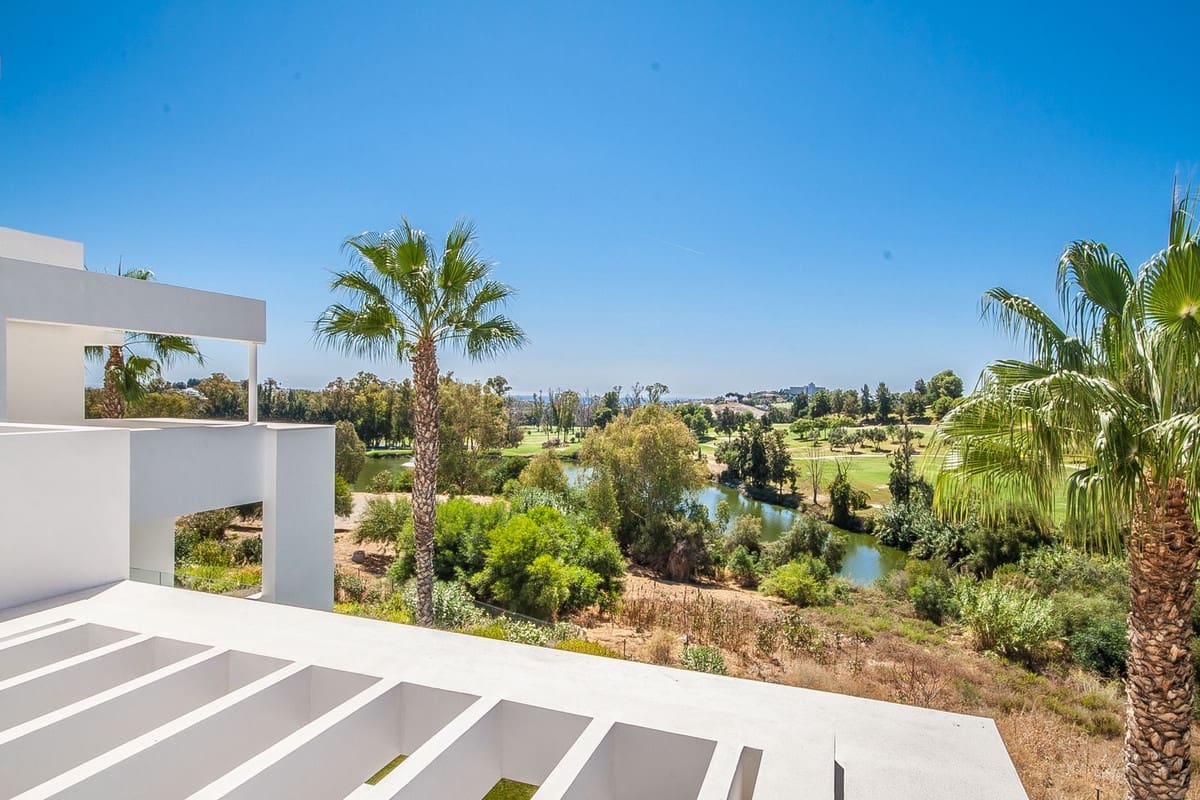 3 chambre Appartement à vendre à Benahavis - 997 000 € (Ref: 10034028)