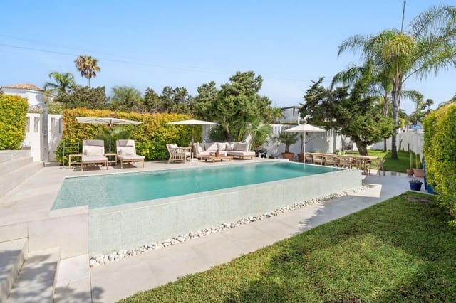 Chalet de 3 habitaciones en Marbesa, Marbella en venta con piscina - 1.575.000 € (Ref: 10034029)