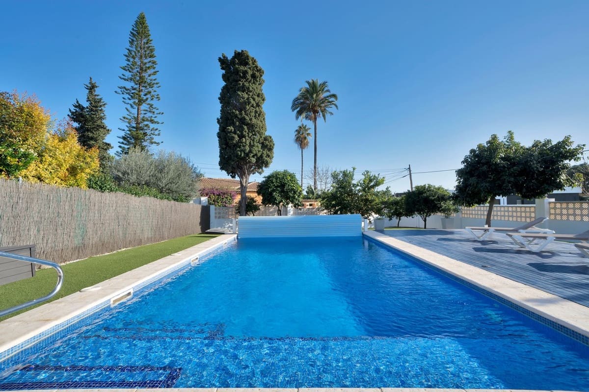 4 quarto Moradia para venda em San Pedro de Alcantara com piscina - 1 300 000 € (Ref: 10034030)