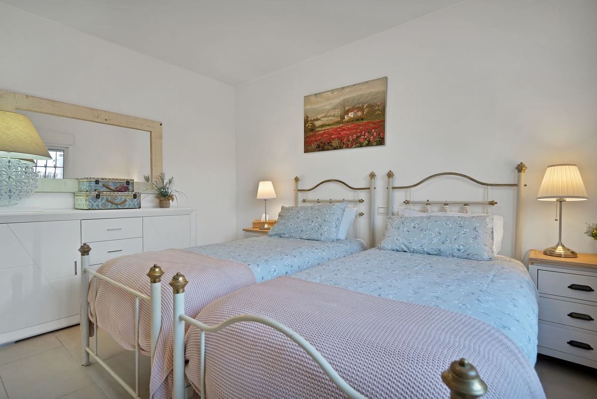 4 quarto Moradia para venda em San Pedro de Alcantara com piscina - 1 300 000 € (Ref: 10034030)