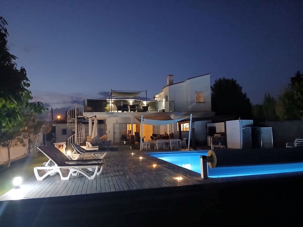 4 sovrum Villa till salu i San Pedro de Alcantara med pool garage - 1 300 000 € (Ref: 10034030)