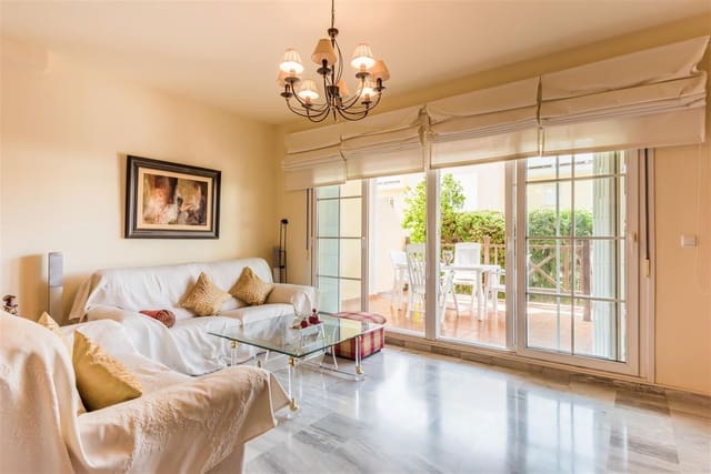 2 bedroom Apartment for sale in Cabopino, Marbella with pool - € 449,000 (Ref: 10043075)