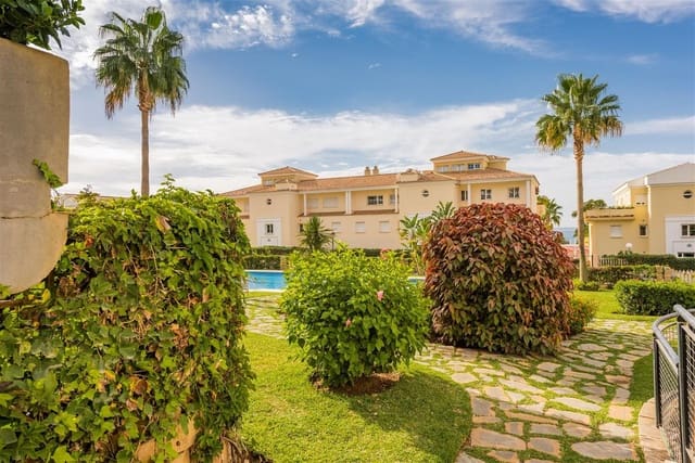 2 bedroom Apartment for sale in Cabopino, Marbella with pool - € 449,000 (Ref: 10043075)