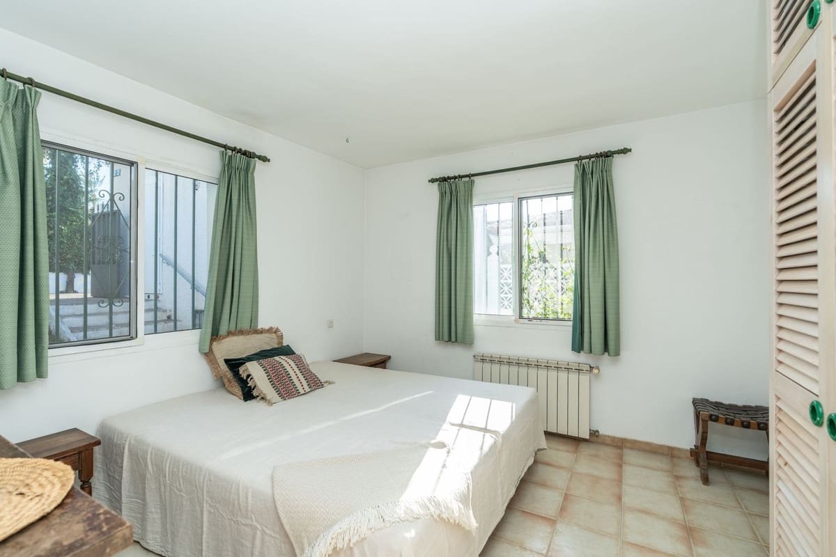 3 Zimmer Villa zu verkaufen in Costabella - 990.000 € (Ref: 10049339)