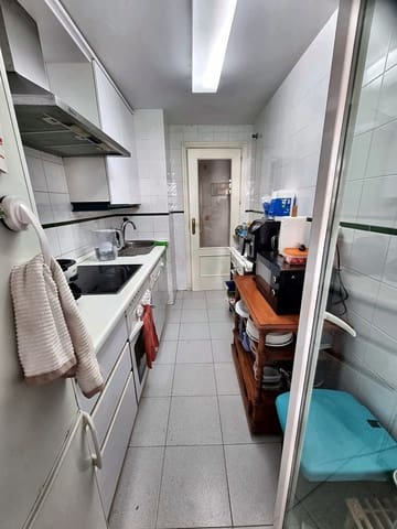 2 makuuhuone Huoneisto myytävänä paikassa Puerto Banus, Marbella mukana uima-altaan 
autotalli - 400 000 € (Ref: 10110965)