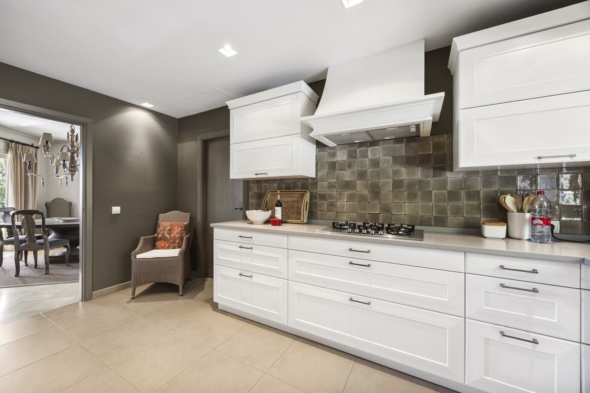 2 slaapkamer Villa te koop in Rio Real met zwembad garage - € 1.495.000 (Ref: 10110966)