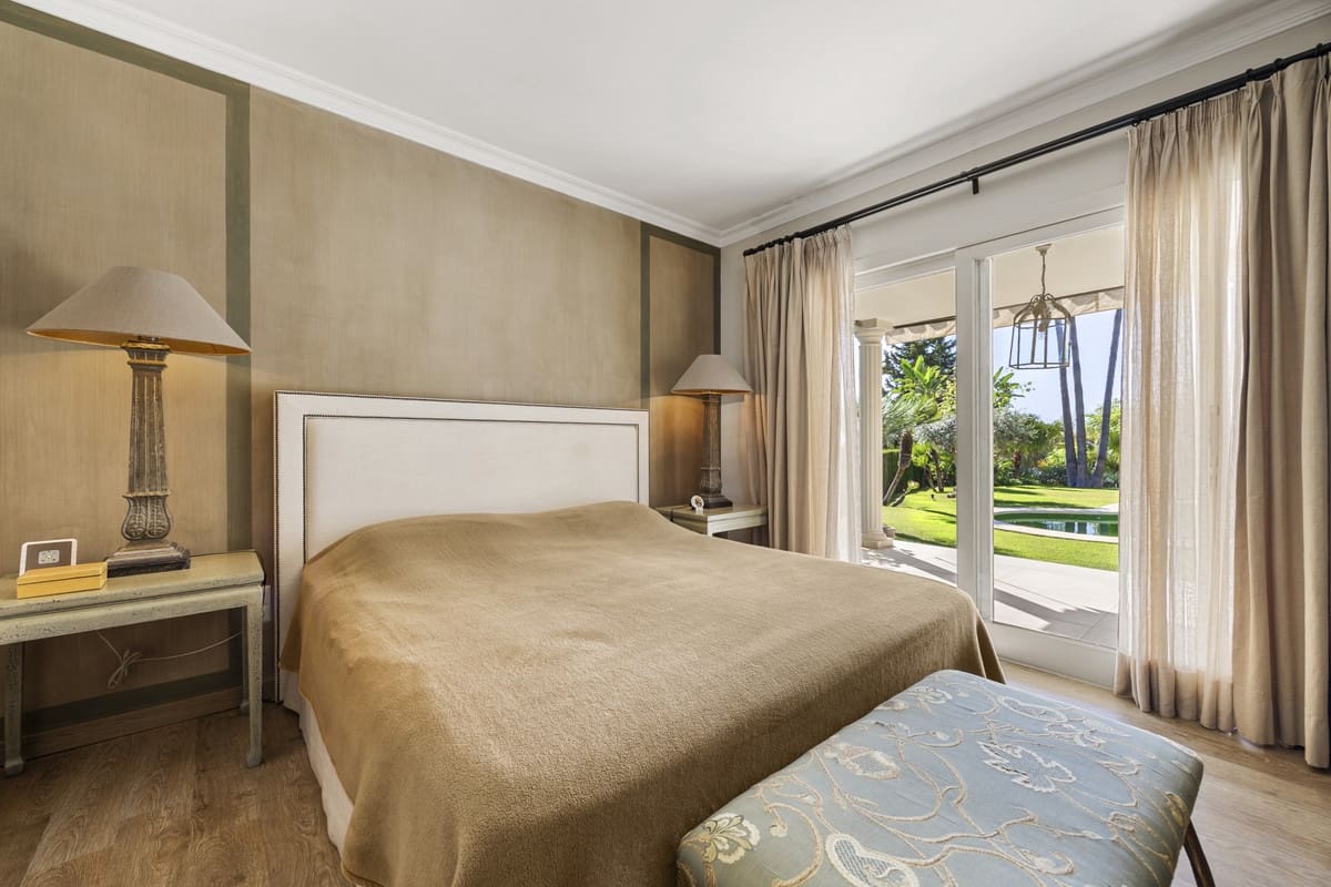 2 slaapkamer Villa te koop in Rio Real met zwembad garage - € 1.495.000 (Ref: 10110966)